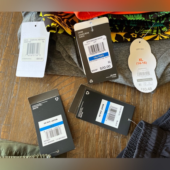 Under armour shorts Hurley shirt - Picture 8 of 8